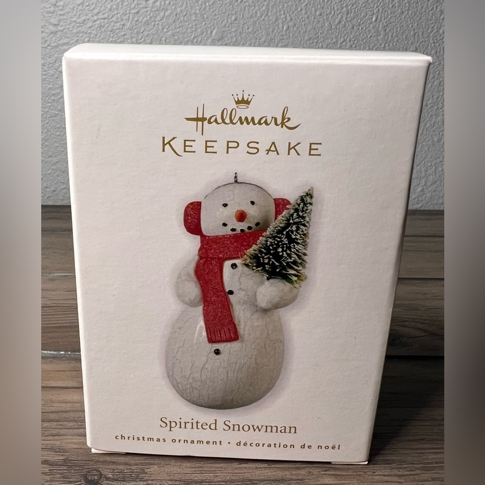 Hallmark Keepsake 2010 Christmas Ornament Spirited Snowman w/ tree & Red Scarf